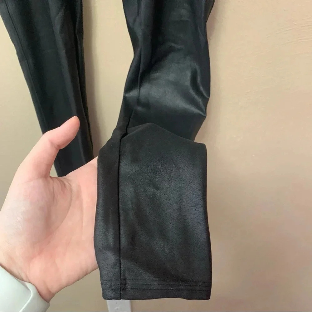 Spanx Faux Leather Leggings in Black Size Medium Petite - Picture 10 of 14